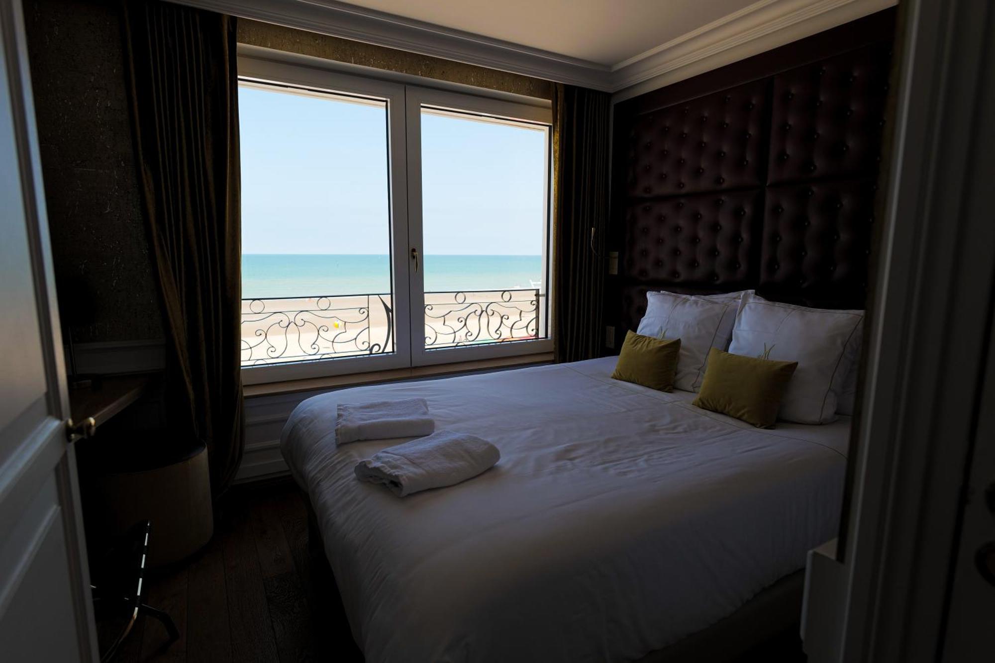 Hotel Merveilleux Cote Mer Dunkirk Ngoại thất bức ảnh