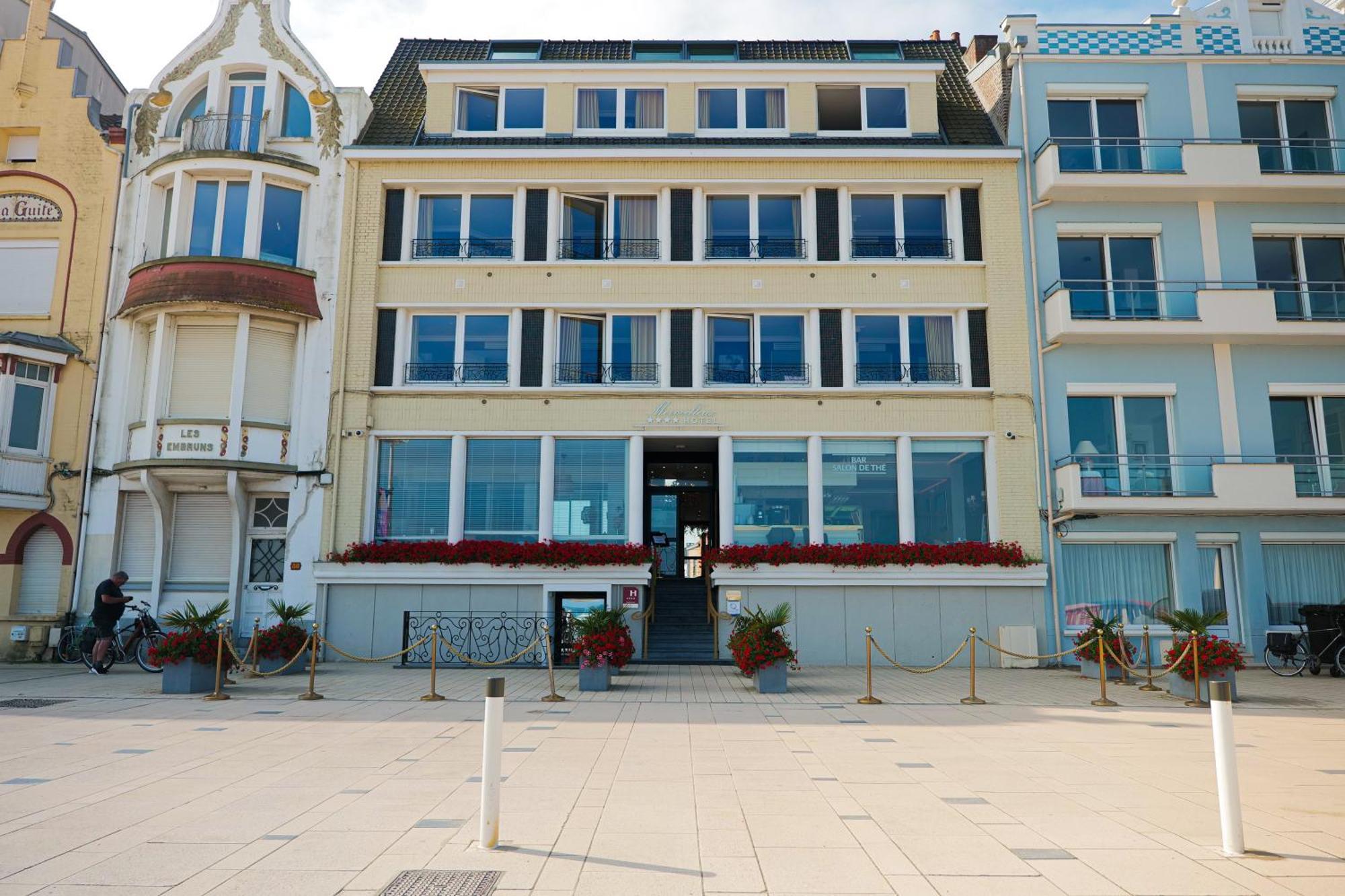 Hotel Merveilleux Cote Mer Dunkirk Ngoại thất bức ảnh